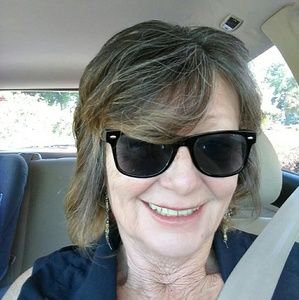 Meet your Posher, Joanne